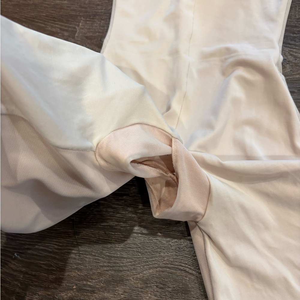 Assets by Spanx Shapewear - Picture 5 of 6